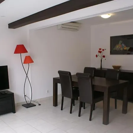 68, Port Nature Au Village Naturiste